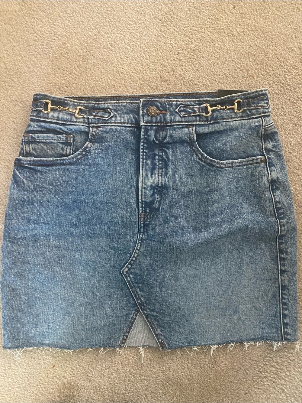 NWT Express size 6 high rise jean skirt